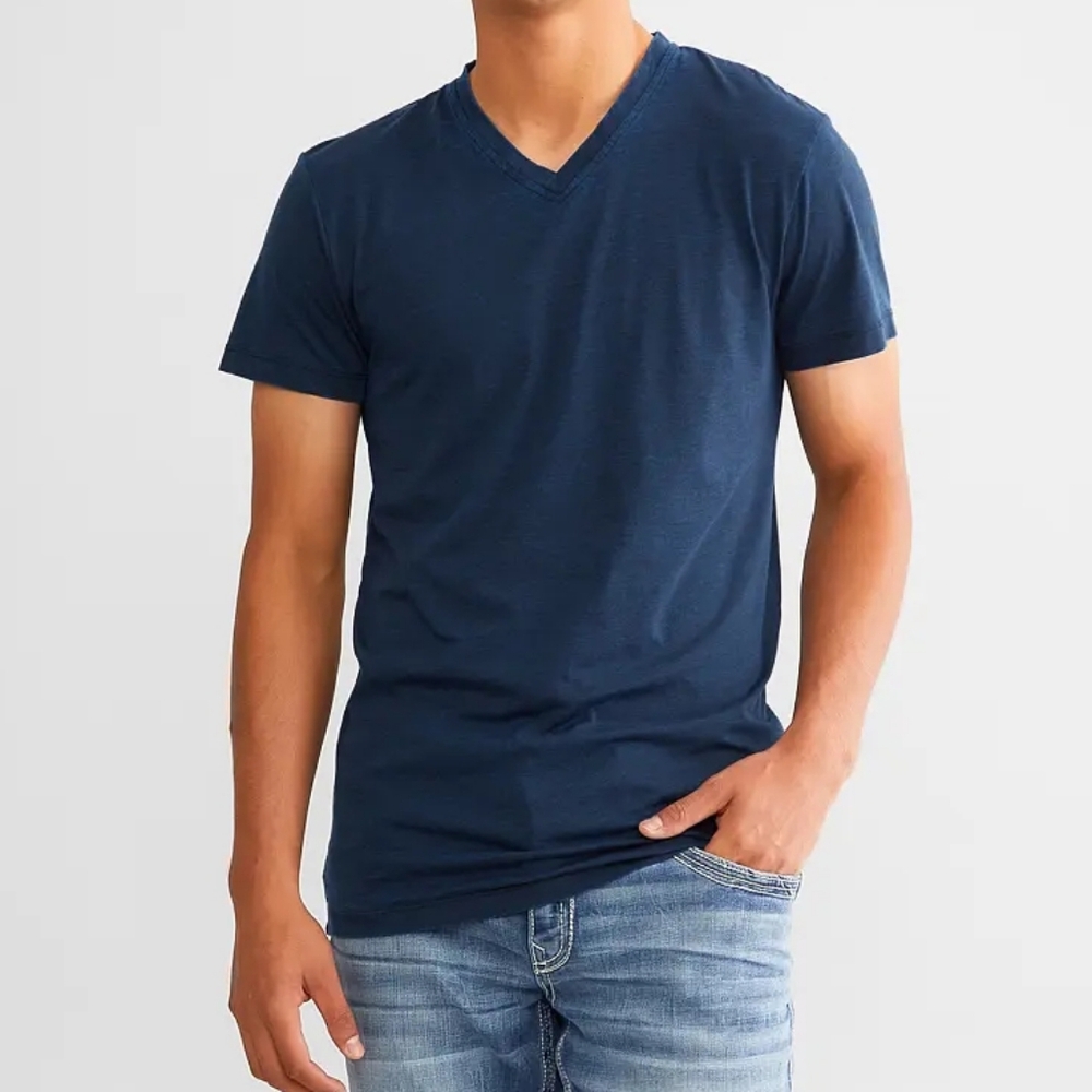 Buckle Men's Deep Blue V-Neck Tee